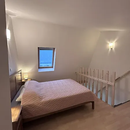 Apartma Kuku *